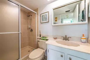 255 Dolphin Point, Clearwater Beach, FL 33767 - Photo 23