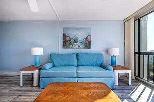 255 Dolphin Point, Clearwater Beach, FL 33767 - Photo 19