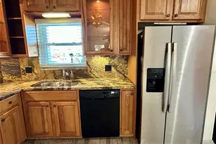 2261 Swedish Dr, Clearwater, FL 33763 - Photo 11
