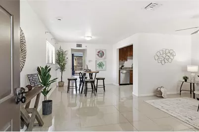 11808 Raintree Lake Lane #C, Tampa, FL 33617 - Photo 7