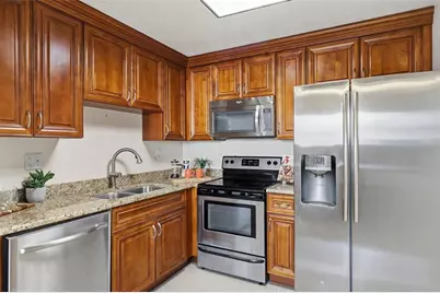 11808 Raintree Lake Lane #C, Tampa, FL 33617 - Photo 9