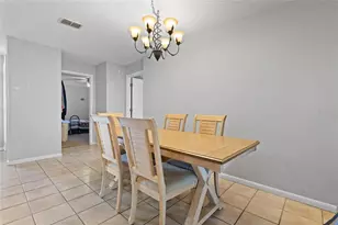 15648 Bear Creek Dr, Tampa, FL 33624 - Photo 7