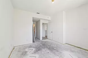 807 Tremont Greens Ln, Sun City Center, FL 33573 - Photo 15