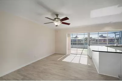 910 Spindle Palm Way, Apollo Beach, FL 33572 - Photo 5