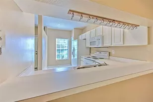 1309 Costa Mesa Dr, Wesley Chapel, FL 33543 - Photo 3