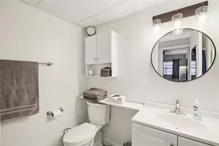 202 Bedford Trail, Sun City Center, FL 33573 - Photo 17