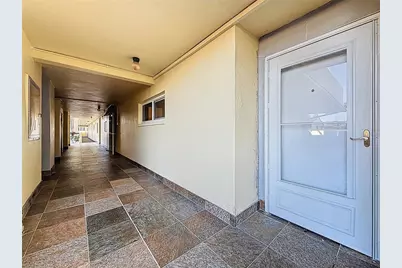 4550 Cove Circle #106, Saint Petersburg, FL 33708 - Photo 5
