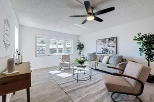 4550 Cove Cir, Saint Petersburg, FL 33708 - Photo 13