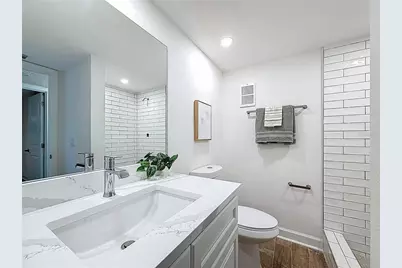 4550 Cove Circle #106, Saint Petersburg, FL 33708 - Photo 17