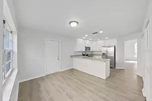 4305 Northampton Dr, New Port Richey, FL 34653 - Photo 15