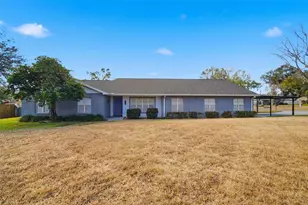 2842 Springdell Cir, Valrico, FL 33596 - Photo 1