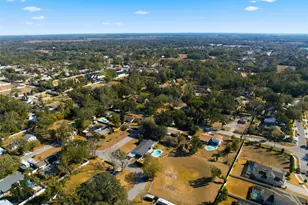 2842 Springdell Cir, Valrico, FL 33596 - Photo 85