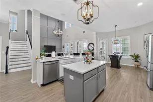 5241 Brighton Shore Dr, Apollo Beach, FL 33572 - Photo 9