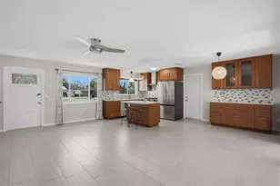 7962 2nd Way N, Saint Petersburg, FL 33702 - Photo 3