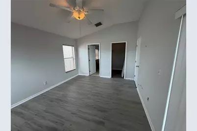 8101 Water Tower Drive, Tampa, FL 33619 - Photo 7