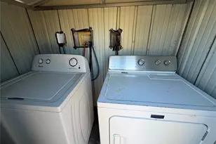 5475 42nd St N, Saint Petersburg, FL 33714 - Photo 13