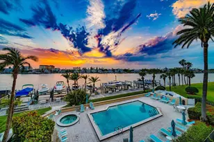 690 Island Way, Clearwater Beach, FL 33767 - Photo 3