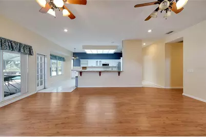 18006 Clear Lake Dr, Lutz, FL 33548 - Photo 41