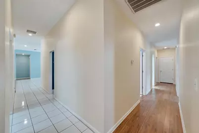 18006 Clear Lake Dr, Lutz, FL 33548 - Photo 43