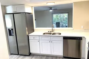 11241 Cedar Hollow Ln, Tampa, FL 33618 - Photo 3