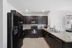 8204 Pelican Reed Cir, Wesley Chapel, FL 33545 - Photo 9