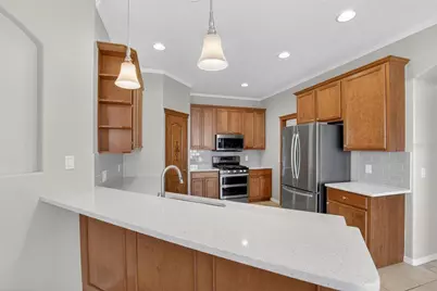 7403 Surrey Wood Lane, Apollo Beach, FL 33572 - Photo 13