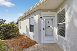 7403 Surrey Wood Ln, Apollo Beach, FL 33572 - Photo 11