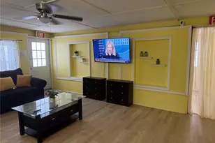 322 Regal Park Dr, Valrico, FL 33594 - Photo 7