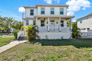 1299 5th St S, Saint Petersburg, FL 33701 - Photo 1