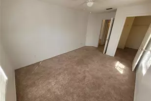 5934 Brickleberry Ln, Zephyrhills, FL 33541 - Photo 29