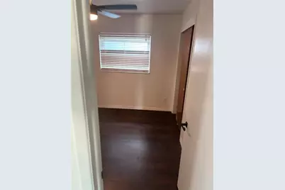 4006 W Land Avenue W, Tampa, FL 33616 - Photo 15