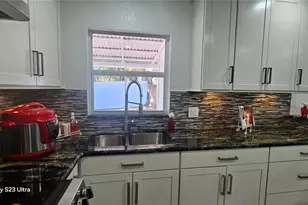 1092 N Florida Ave, Tarpon Springs, FL 34689 - Photo 29