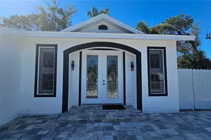 1092 N Florida Ave, Tarpon Springs, FL 34689 - Photo 5