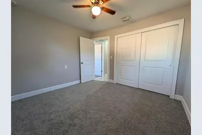 5523 Venetian Boulevard NE, Saint Petersburg, FL 33703 - Photo 17