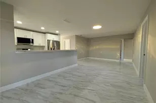 5523 Venetian Blvd NE, Saint Petersburg, FL 33703 - Photo 21