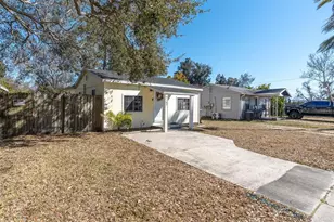 5107 37th St N, Saint Petersburg, FL 33714 - Photo 3