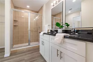 4352 Cambio Gdns Ct, Tampa, FL 33610 - Photo 21