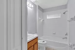 12824 Kings Lake Dr, Gibsonton, FL 33534 - Photo 29