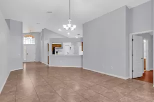 12824 Kings Lake Dr, Gibsonton, FL 33534 - Photo 17