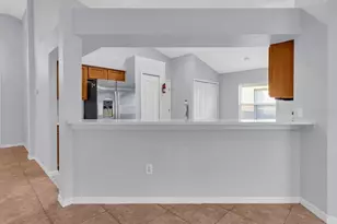 12824 Kings Lake Dr, Gibsonton, FL 33534 - Photo 11
