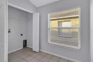 12824 Kings Lake Dr, Gibsonton, FL 33534 - Photo 15