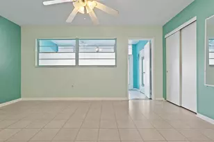 5850 21st St N, Saint Petersburg, FL 33714 - Photo 17