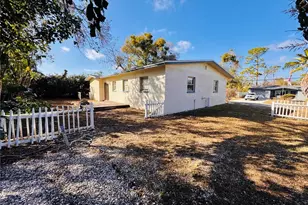 12 Lake Shore Dr, Palm Harbor, FL 34684 - Photo 7