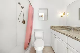 8327 Jacqueline Ct, Zephyrhills, FL 33541 - Photo 23