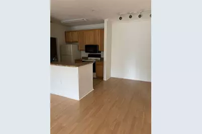 10211 Courtney Palms Boulevard #201, Tampa, FL 33619 - Photo 9