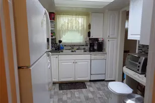 1469 Normandy Pk Dr, Clearwater, FL 33756 - Photo 5