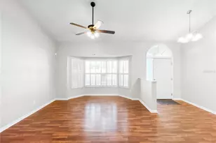 4518 Oak River Cir, Valrico, FL 33596 - Photo 7