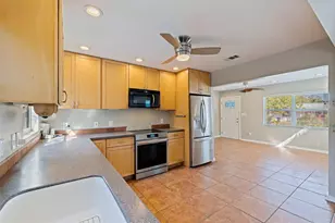 2637 46th St S, Gulfport, FL 33711 - Photo 13