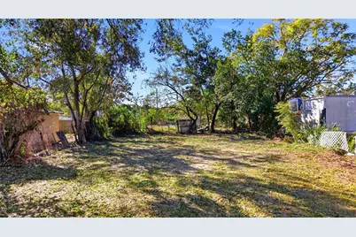 3405 E Powhatan Avenue, Tampa, FL 33610 - Photo 9