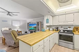 12760 Indian Rocks Rd, Largo, FL 33774 - Photo 17